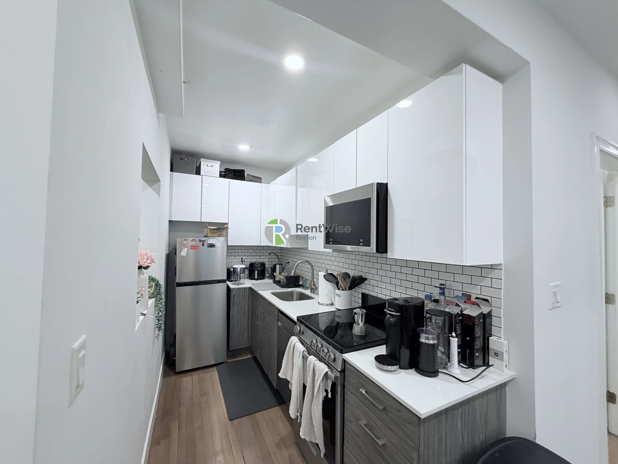 11 Peterborough St, Fenway