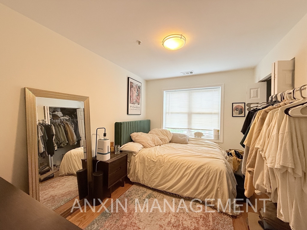 660 Cambridge St, East Cambridge