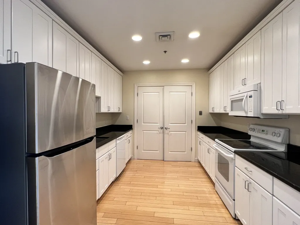 163 Chestnut Hill Ave, Brighton