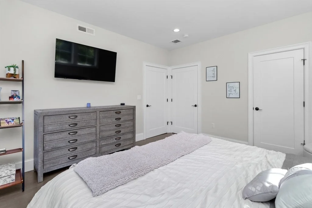 2 Elm St, Dorchester