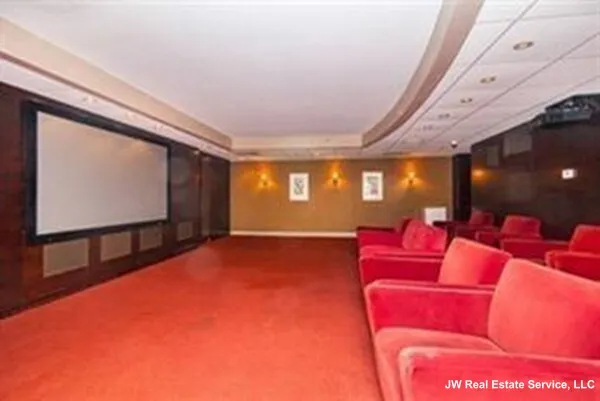 10 Museum Way, East Cambridge