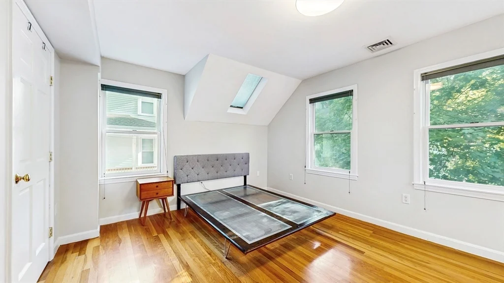 14 Chestnut St, Lindenwood