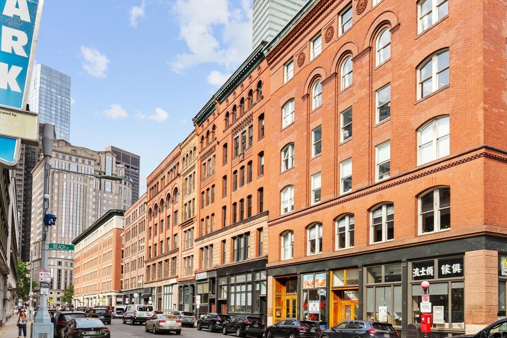 144 Lincoln St, Leather District