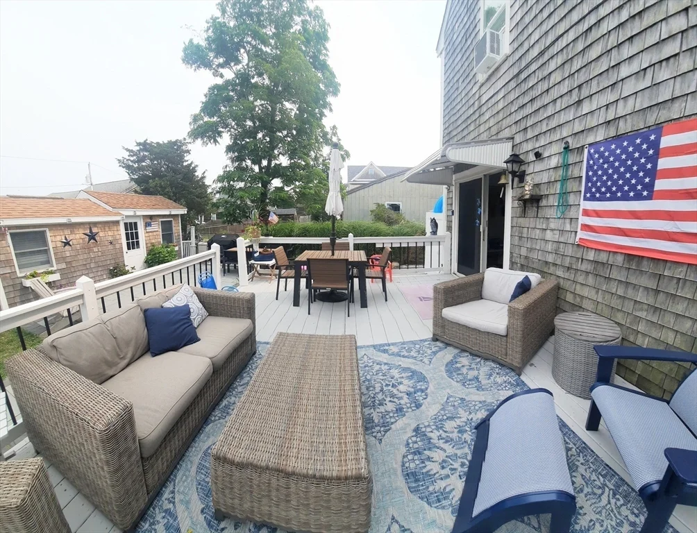 24 Pine Point Rd, Duxbury