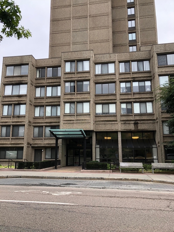 1731 Beacon St, Brookline