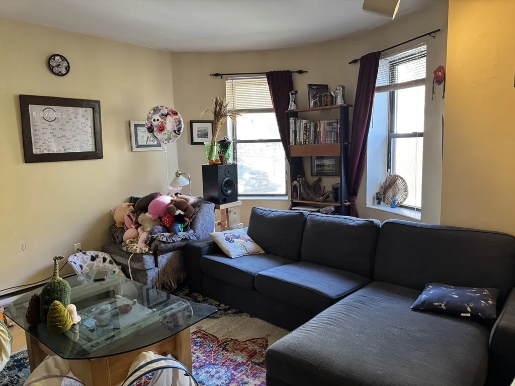 20 Linwood St, Roxbury