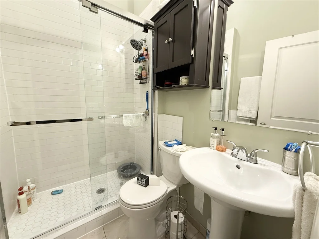 409 Dudley St, Roxbury