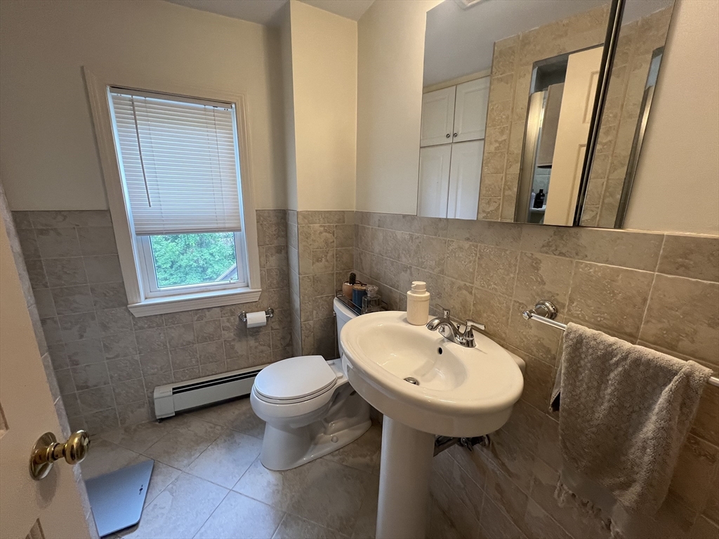 37-39 Spruce St, Winchester