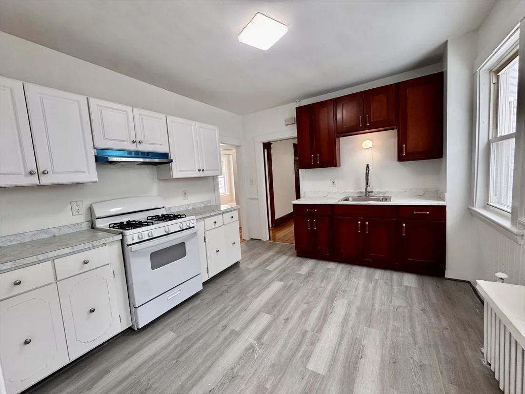 129 Redlands Rd, West Roxbury