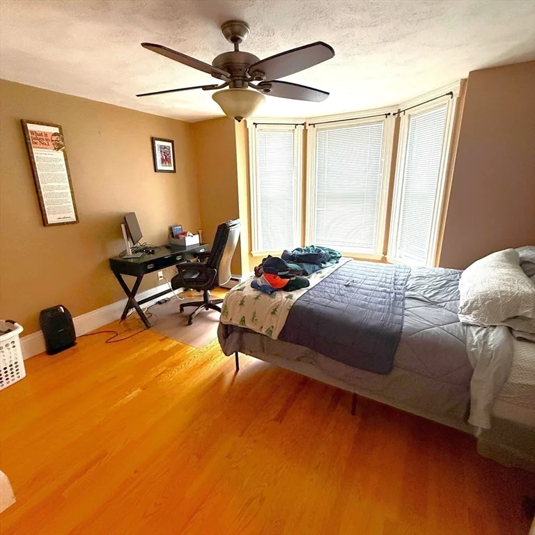 160 L St, South Boston