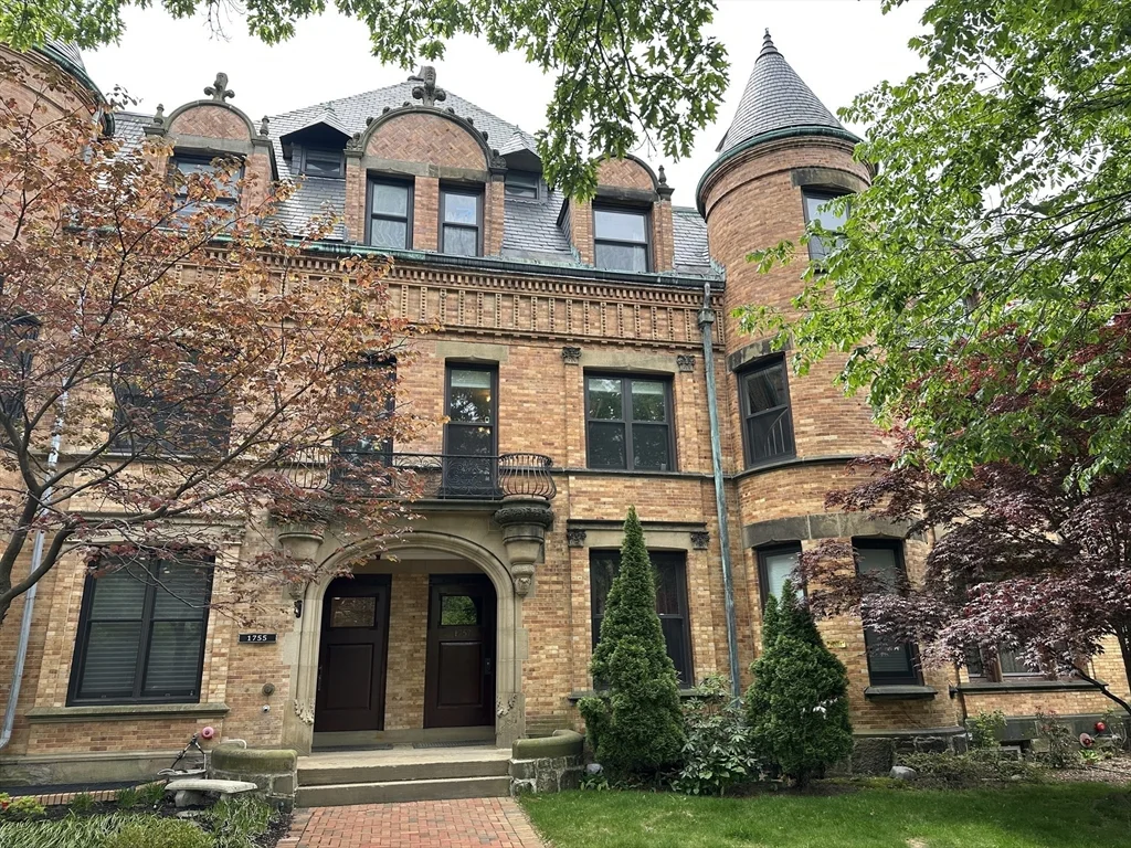 1757 Beacon St, Brookline
