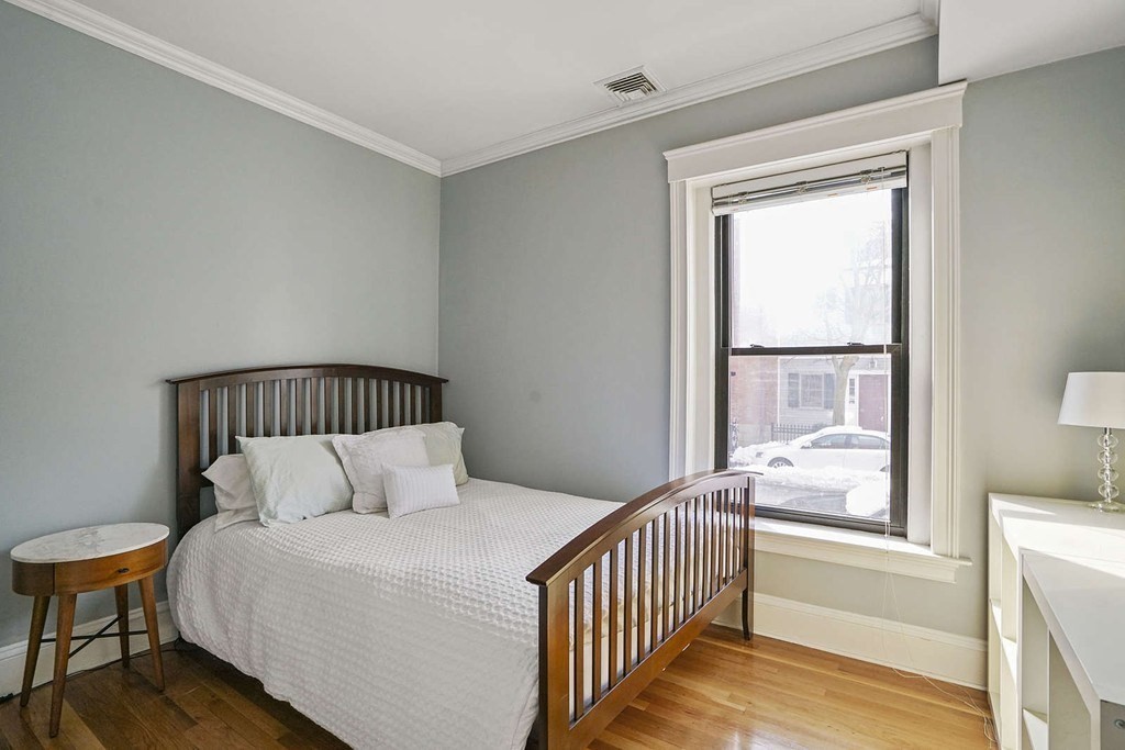 278 K St, South Boston