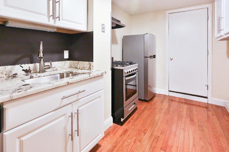 238 Everett St, East Boston