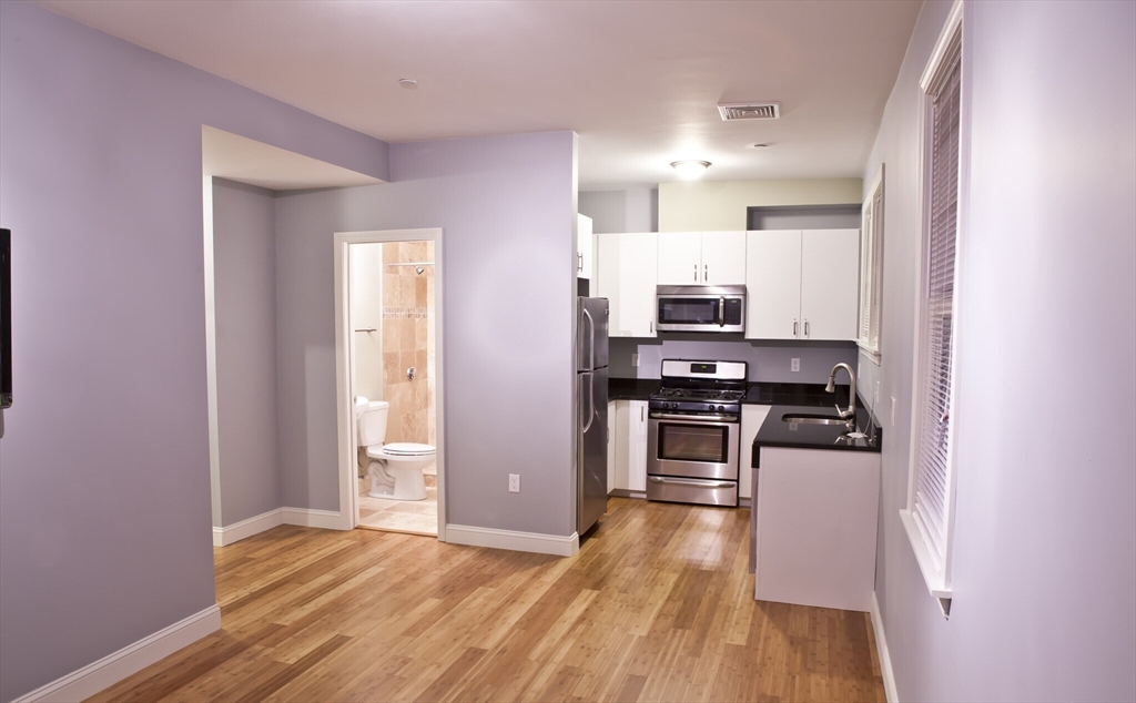 195 West 3rd St, South Boston