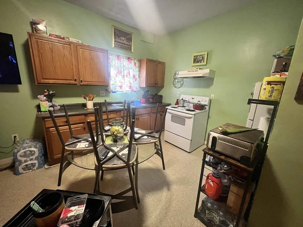 217 Pleasant St, Brockton