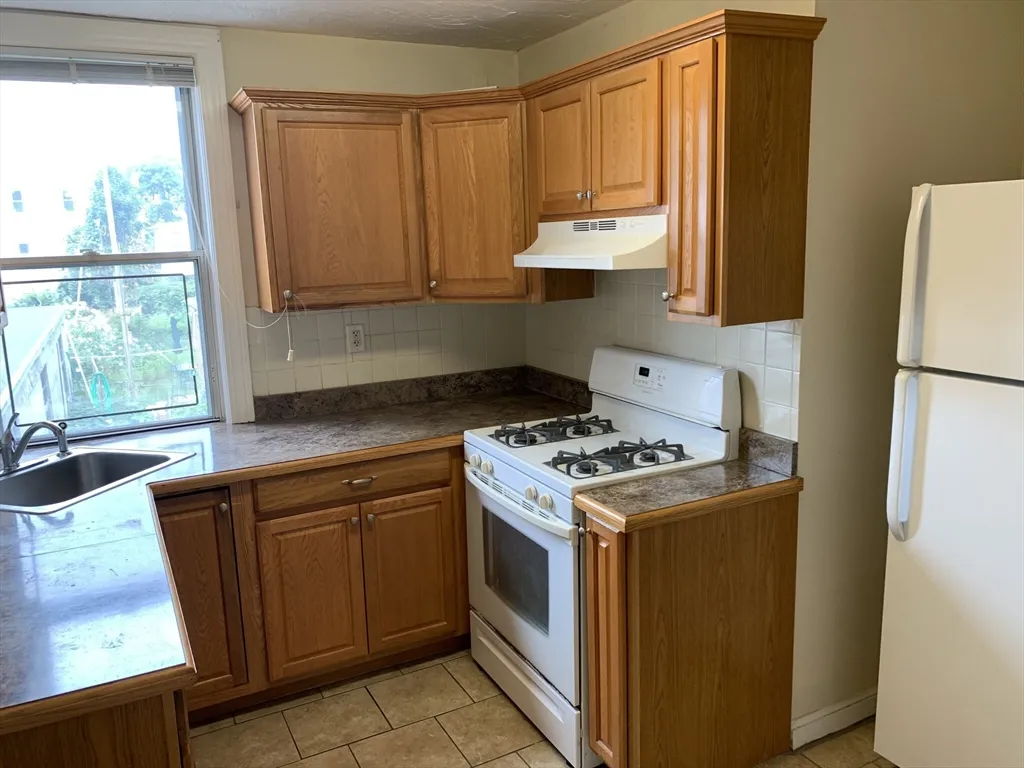 531 Cambridge St, East Cambridge