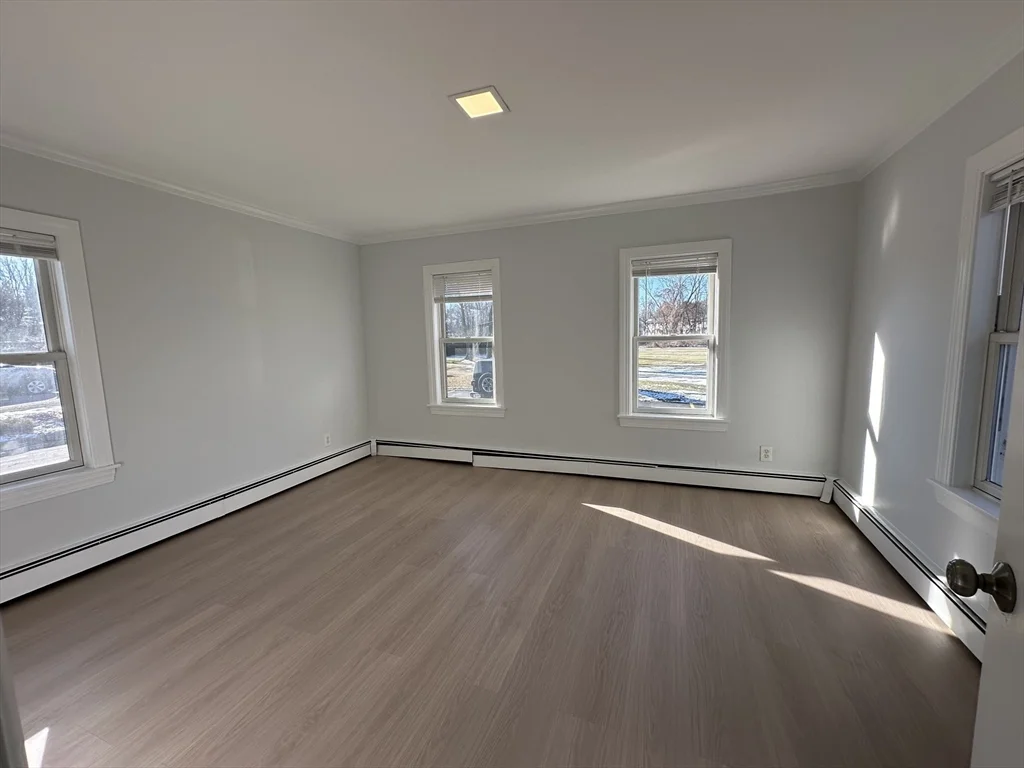 250 Walnut St, Framingham