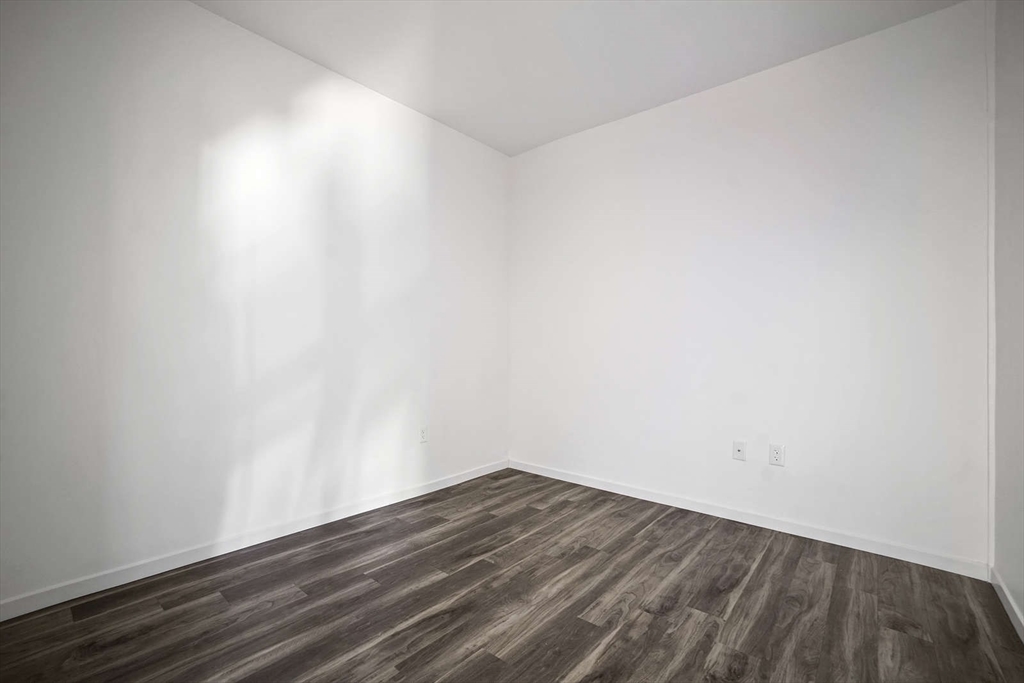 839 Beacon St, Fenway