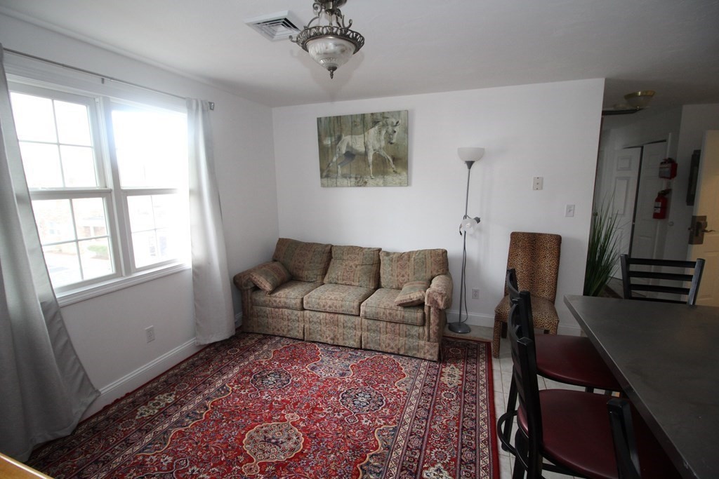 147 North St, Barnstable