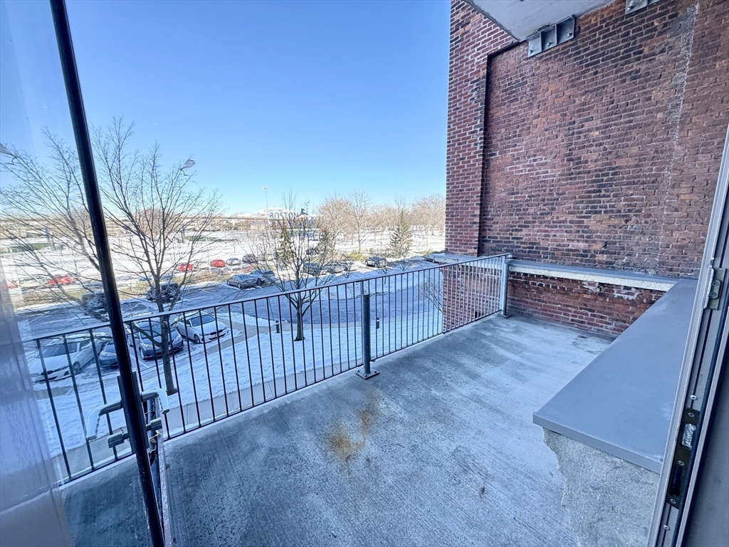 156 Porter, East Boston