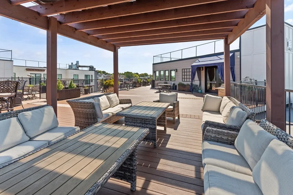 87 Medford St, Tufts University