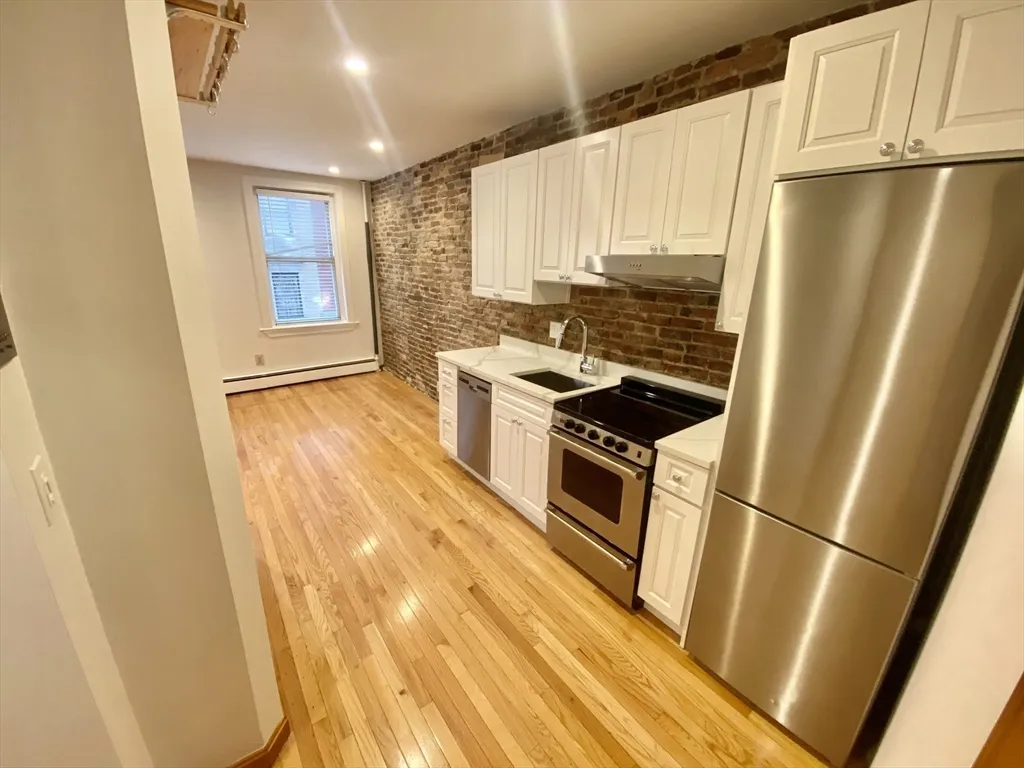 35-37 Garden St, Beacon Hill