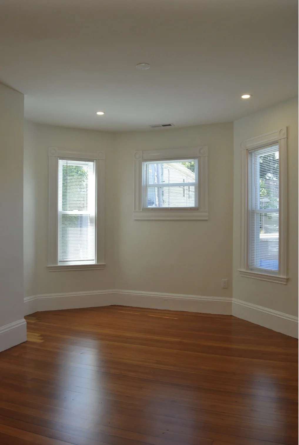 370 Centre St, Jamaica Plain