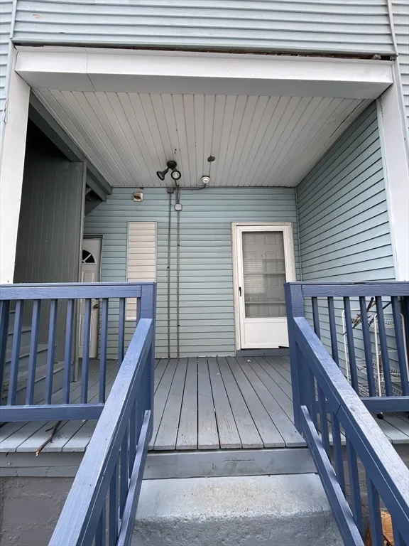 5 Freeland Ter, Worcester