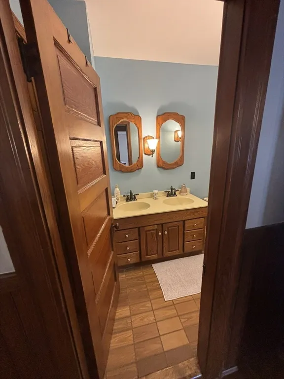 460 Burncoat, Burncoat