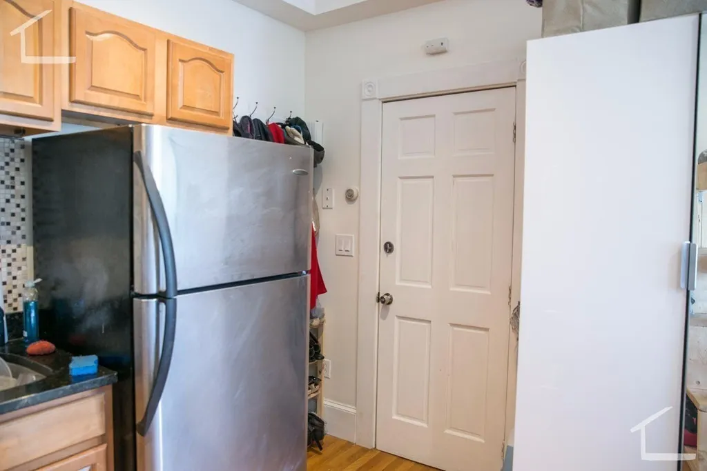 26 Pinckney St, East Somerville