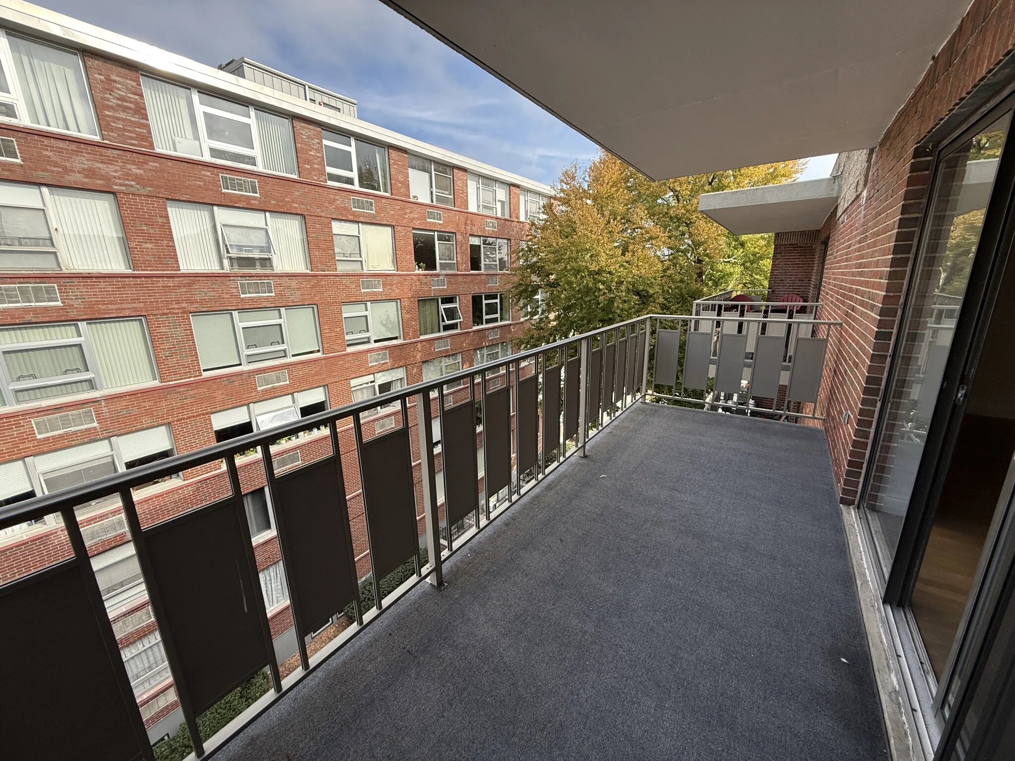 320 Hammond Pond Pkwy, Chestnut Hill