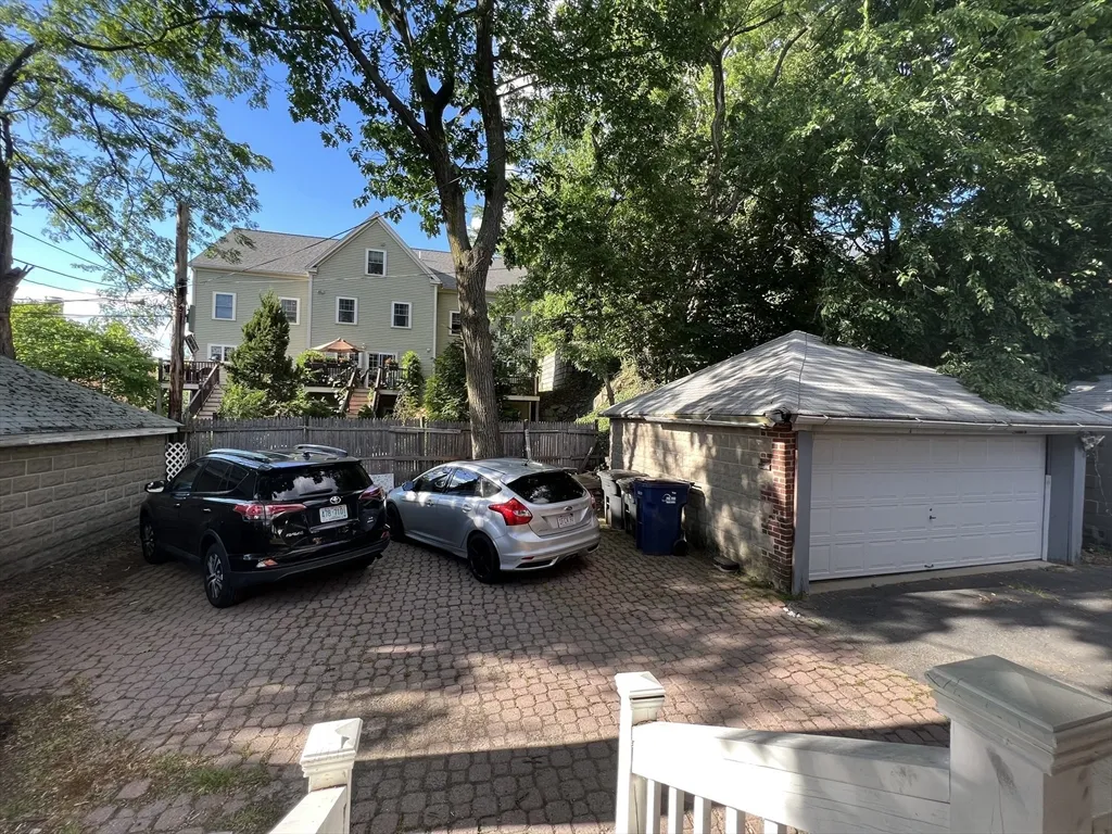 481 Washington St, Brighton