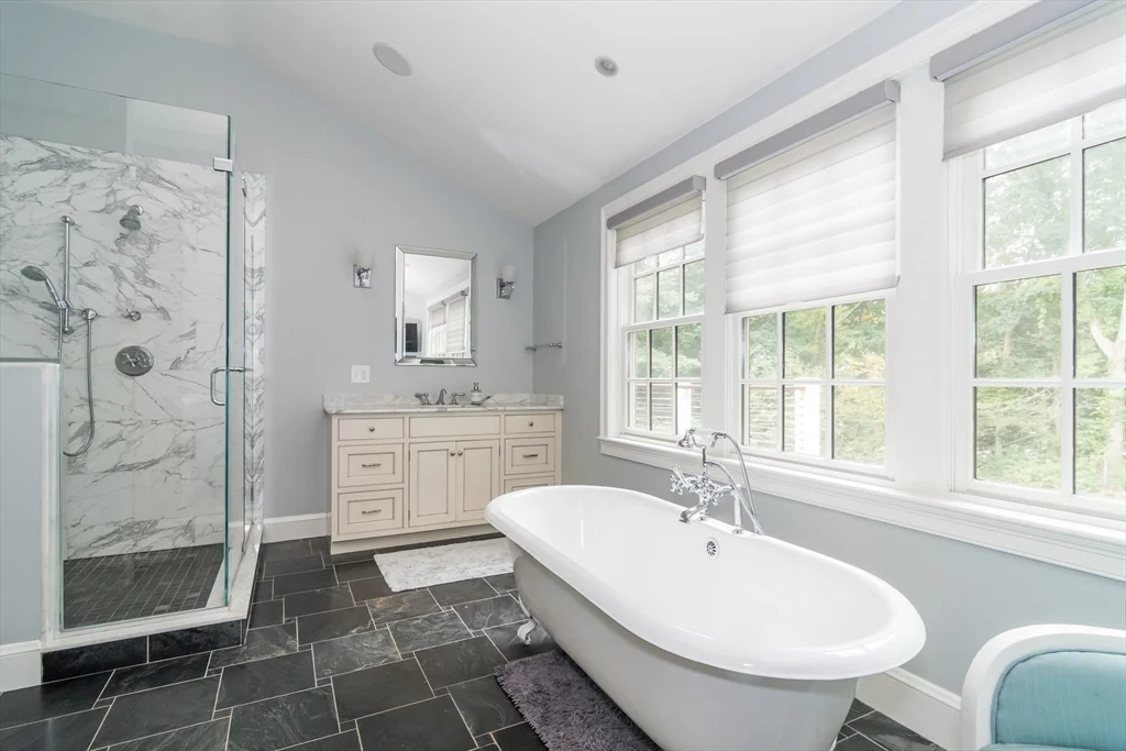 67 Whittier Rd, Wellesley