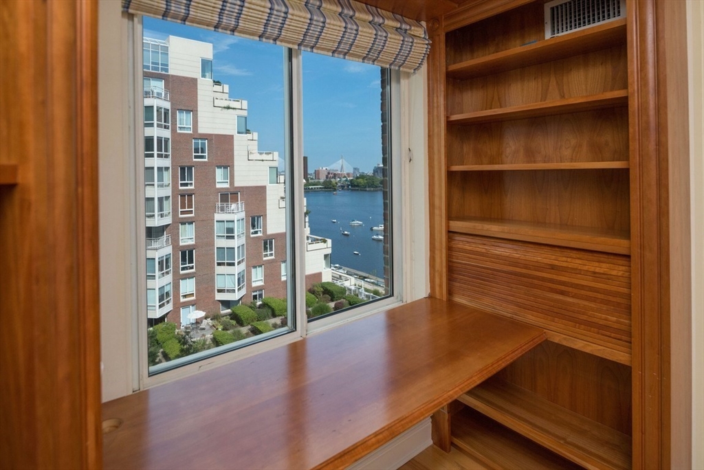 75-83 Cambridge Pkwa, East Cambridge