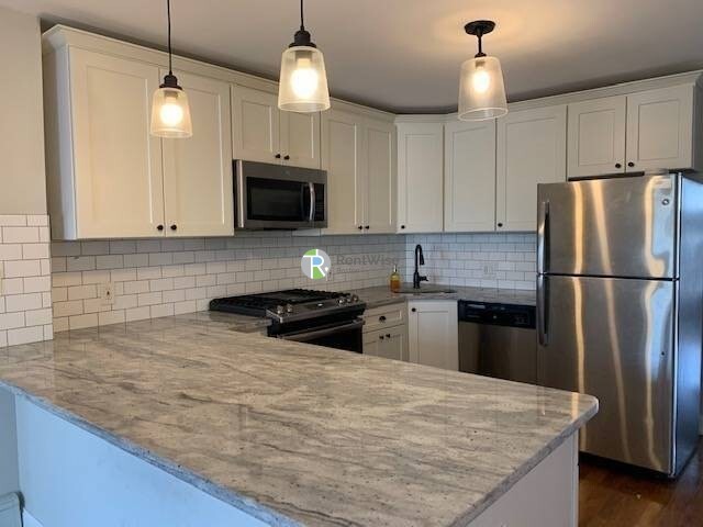 12 Chelsea Ter, East Boston