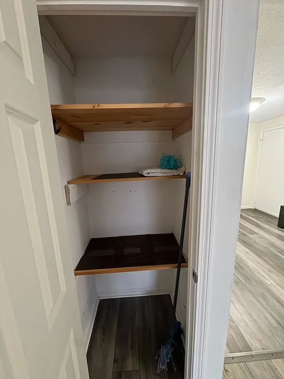 668 Robbins Ave, Dracut