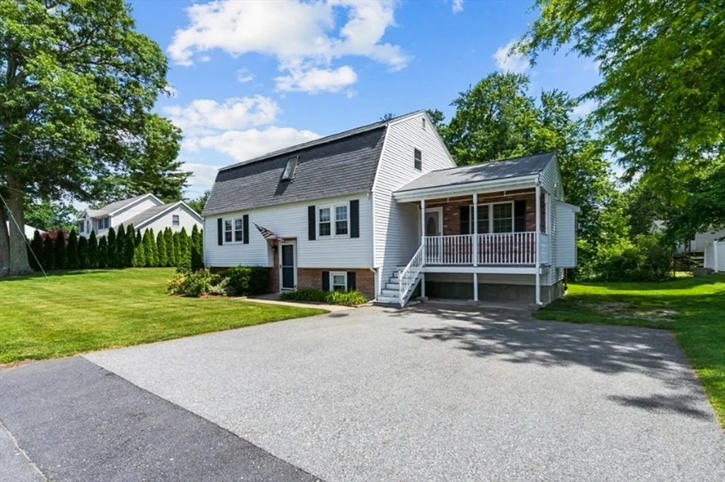 58 Brandon St, Billerica