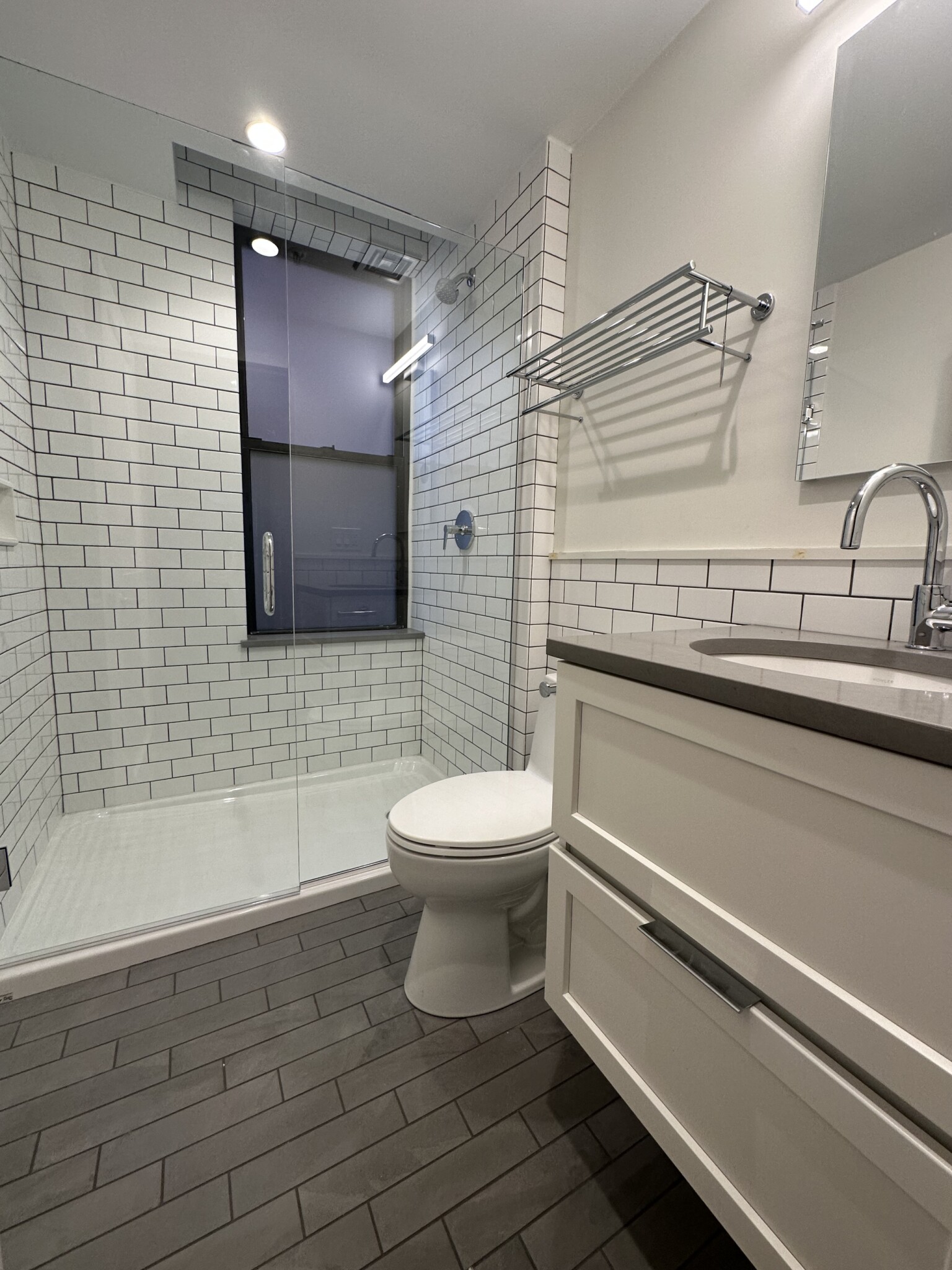 48 John F Kennedy St, Riverside