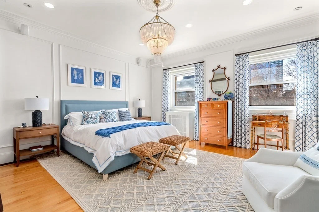 273 Commonwealth Ave, Back Bay