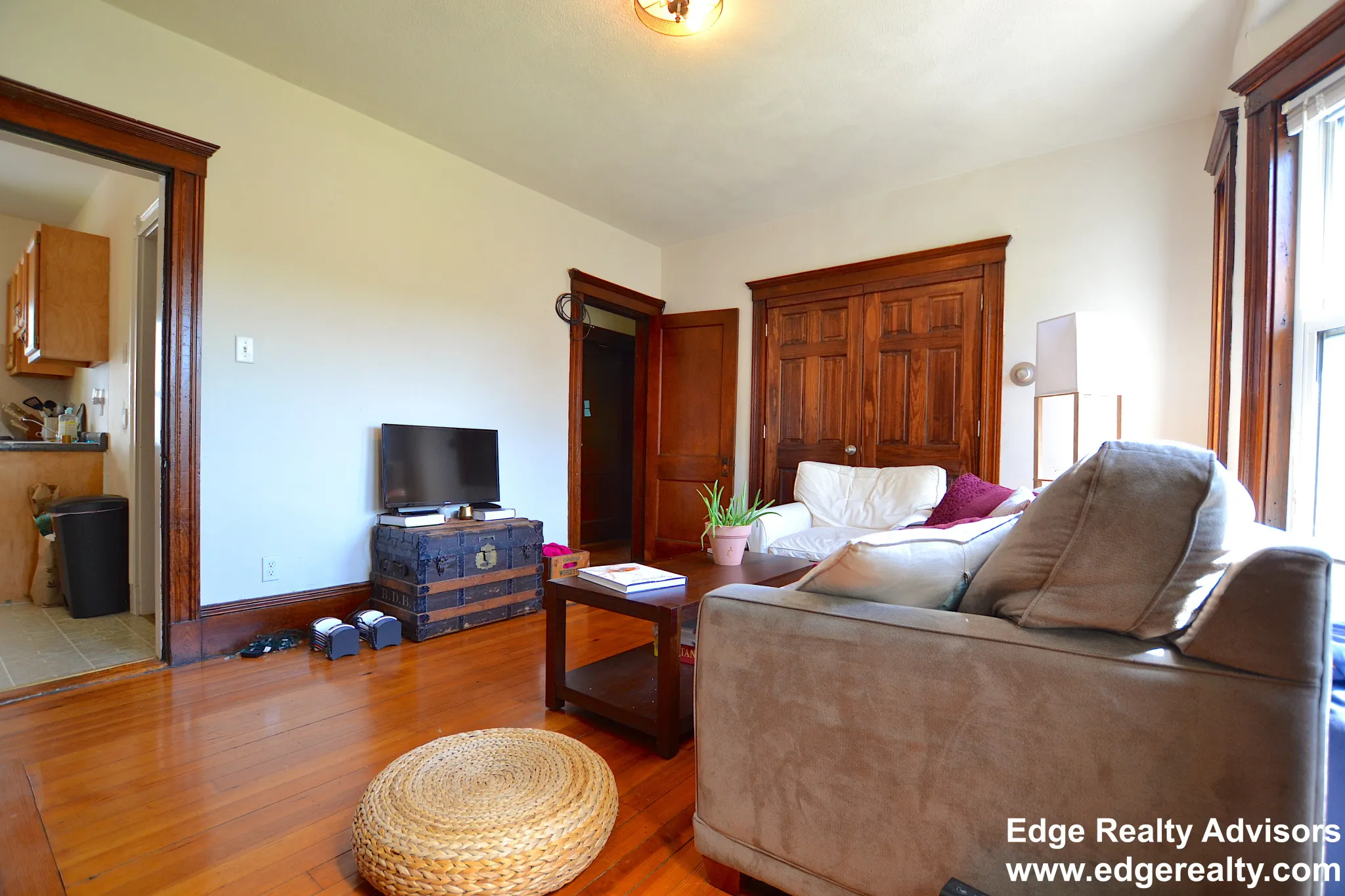 548 Washington St, Brighton