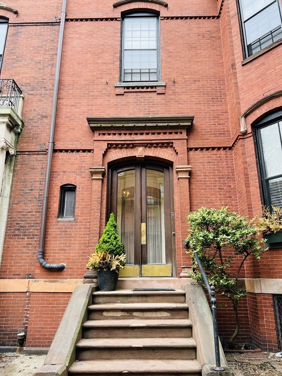 3 Fairfield St, Back Bay