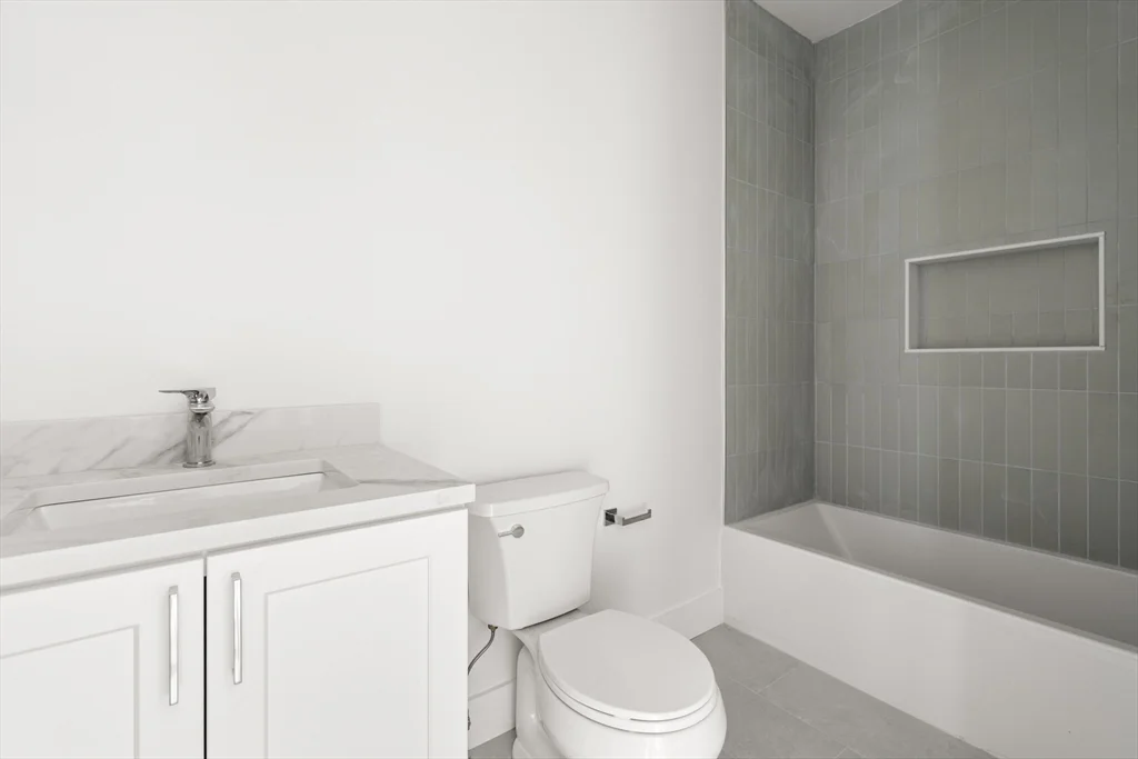 467 East 3rd St, South Boston