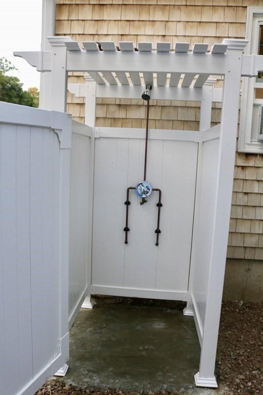 175 Sam Ryder Rd, Chatham