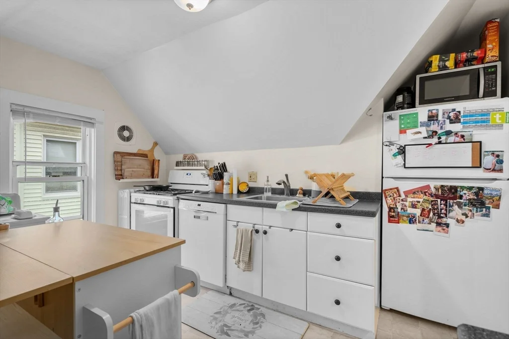 5 Wenham St, Jamaica Plain