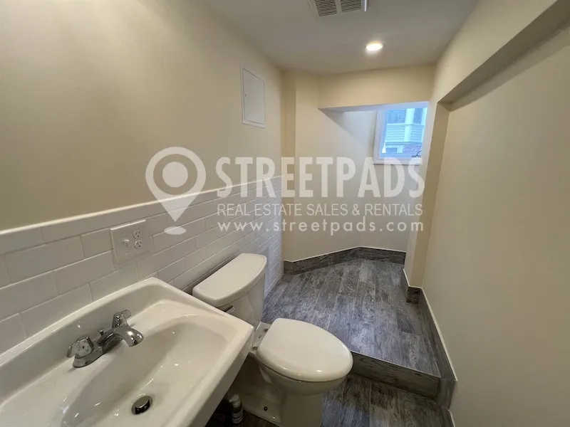 381 Harvard St, Mid-Cambridge