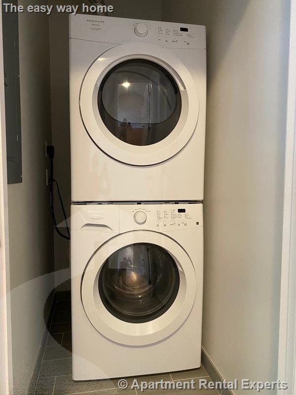 168 Hampshire, Central Square