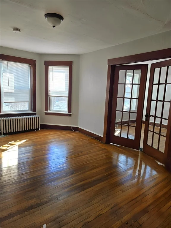 263 Elm St, Holyoke