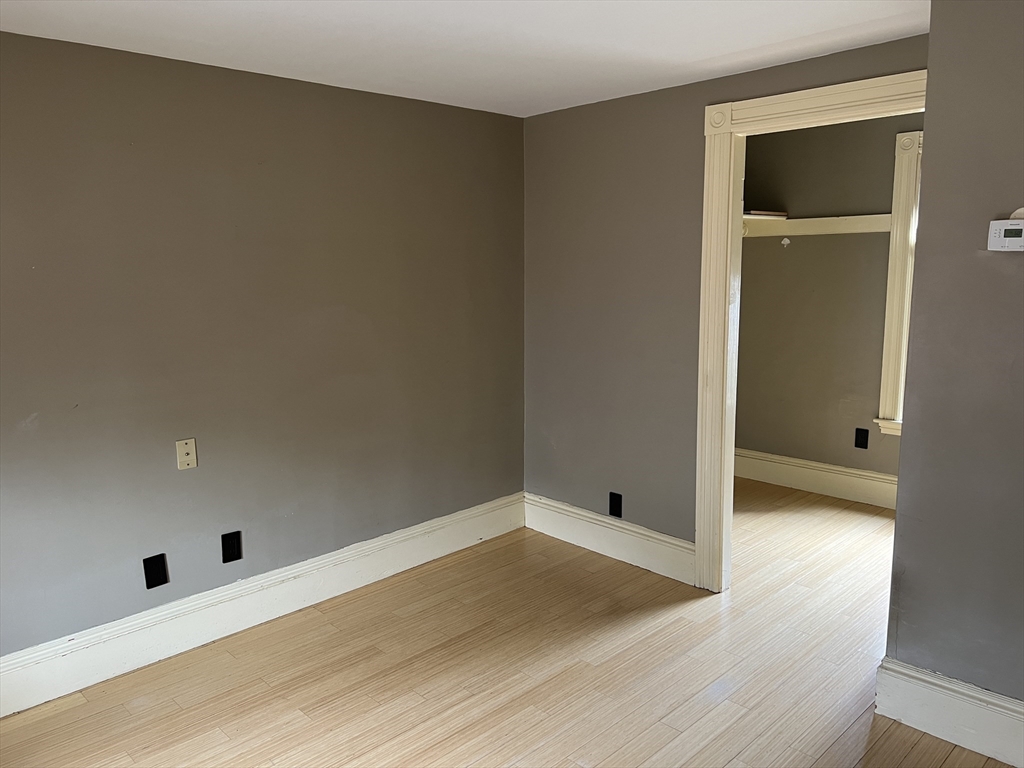 18 James Ave, Winthrop