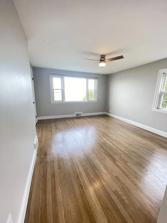 85 Regatta Rd, North Weymouth