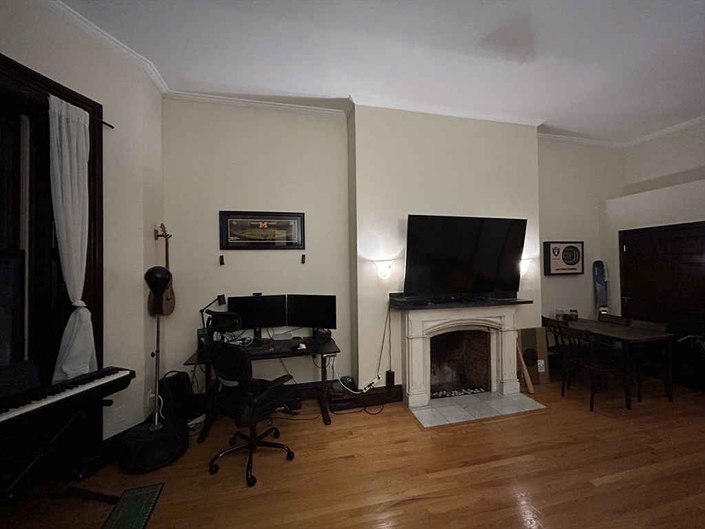 74 Commonwealth, Back Bay